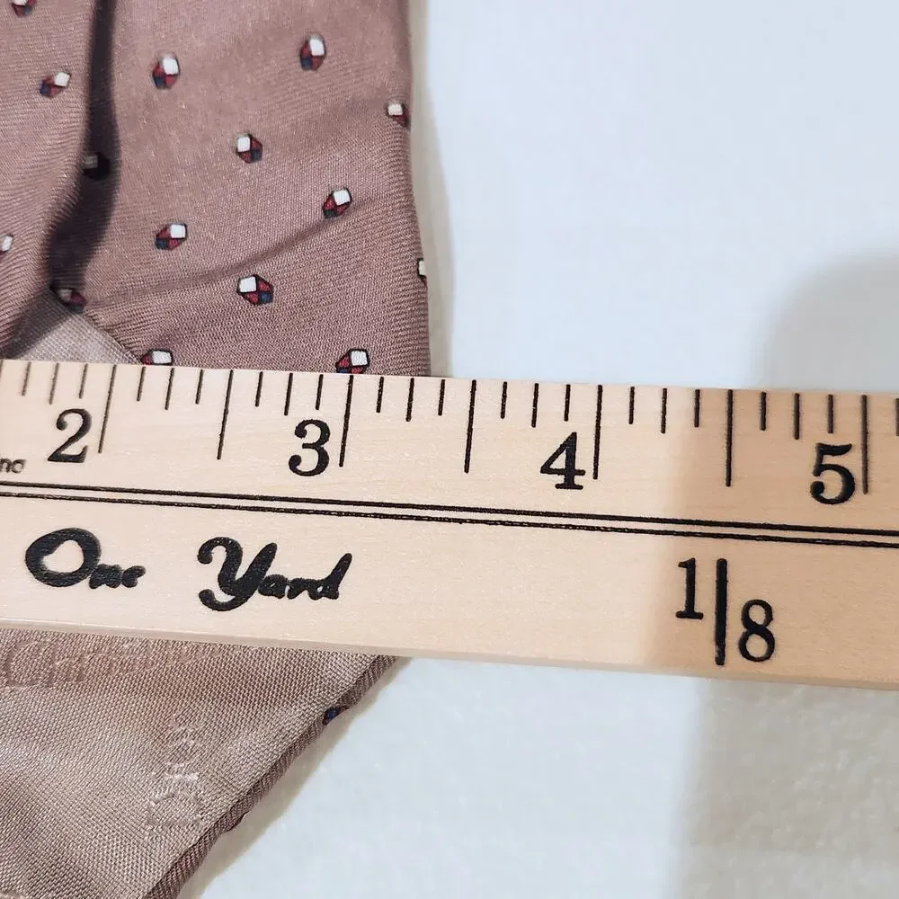 Christian Dior Paris New York Mens All Silk Beige Geometric Print Tie Luxury